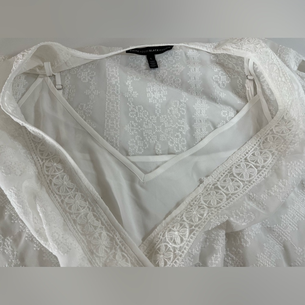 WHBM White Embroidered Kimono Sleeve Smocked Waist Surplice Blouse Size Large - Picture 11 of 15